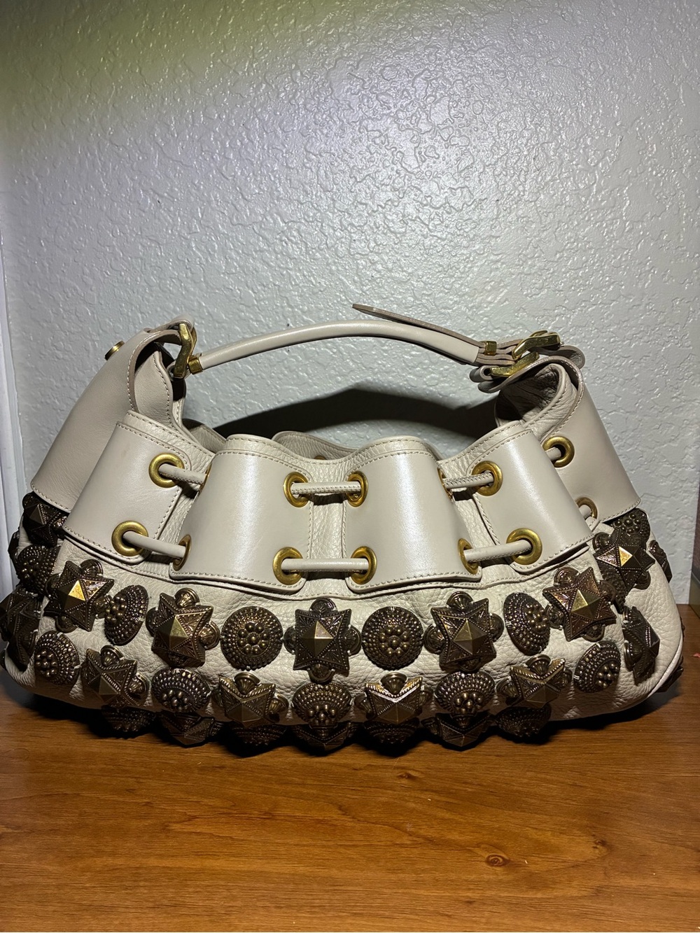 Burberry Cream Leather Drawstring Hobo with Bronze Studs - Picture 2 of 12